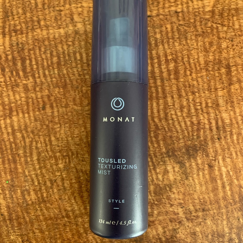 Monat Tousled Texturizing Mist